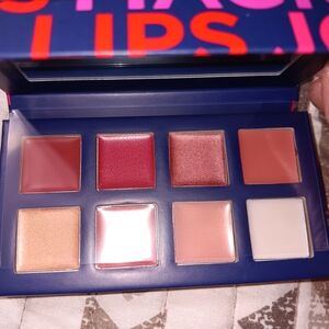Avon Lipstick Palette - Red, Pink, Nude Shades